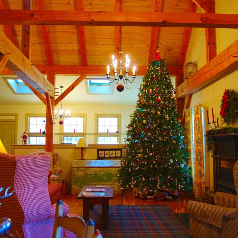 Inn At Silver Maple Farm Christmas